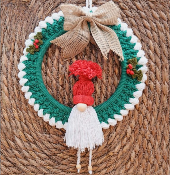 Couronne Joli temps des fêtes Mamie Crochet tuto pdf